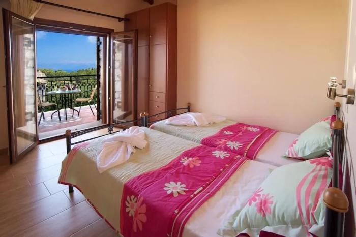 Какую недвижимость за&nbsp;границей можно купить за&nbsp;криптовалюту прямо сейчас? Обзор