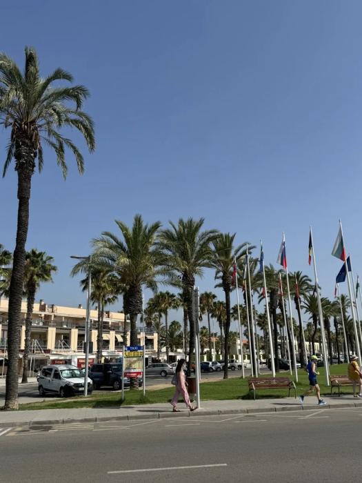 Работа в Испании для иностранцев: как устроиться, где искать вакансии и сколько можно заработать Работа в Испании для иностранцев: как устроиться, где искать вакансии и сколько можно заработать