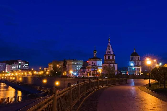 От Заполярья до субтропиков: как живут люди в 10 разных городах России От Заполярья до субтропиков: как живут люди в 10 разных городах России