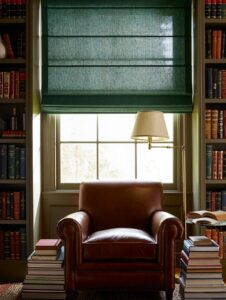 Электрокарнизы при ремонте квартиры: когда и на каком этапе их устанавливать